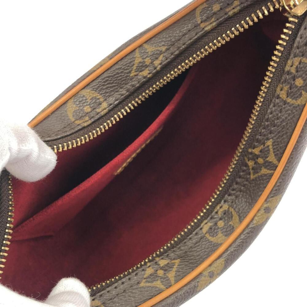 Louis Vuitton Croissant