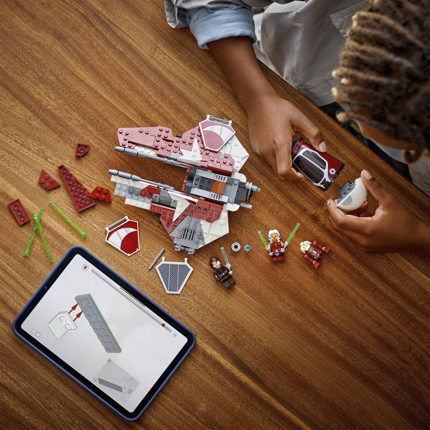 Ahsokas Jedi Interceptor 75401