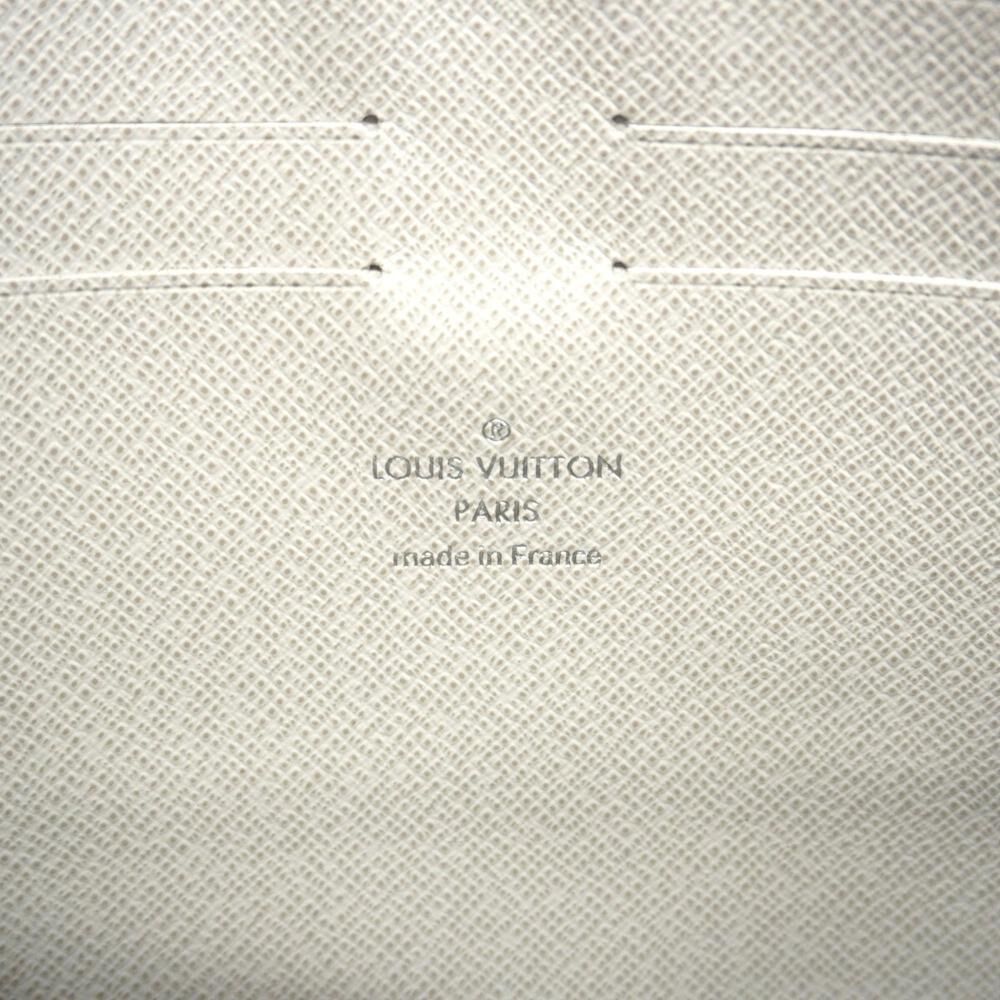 Louis Vuitton Clutch