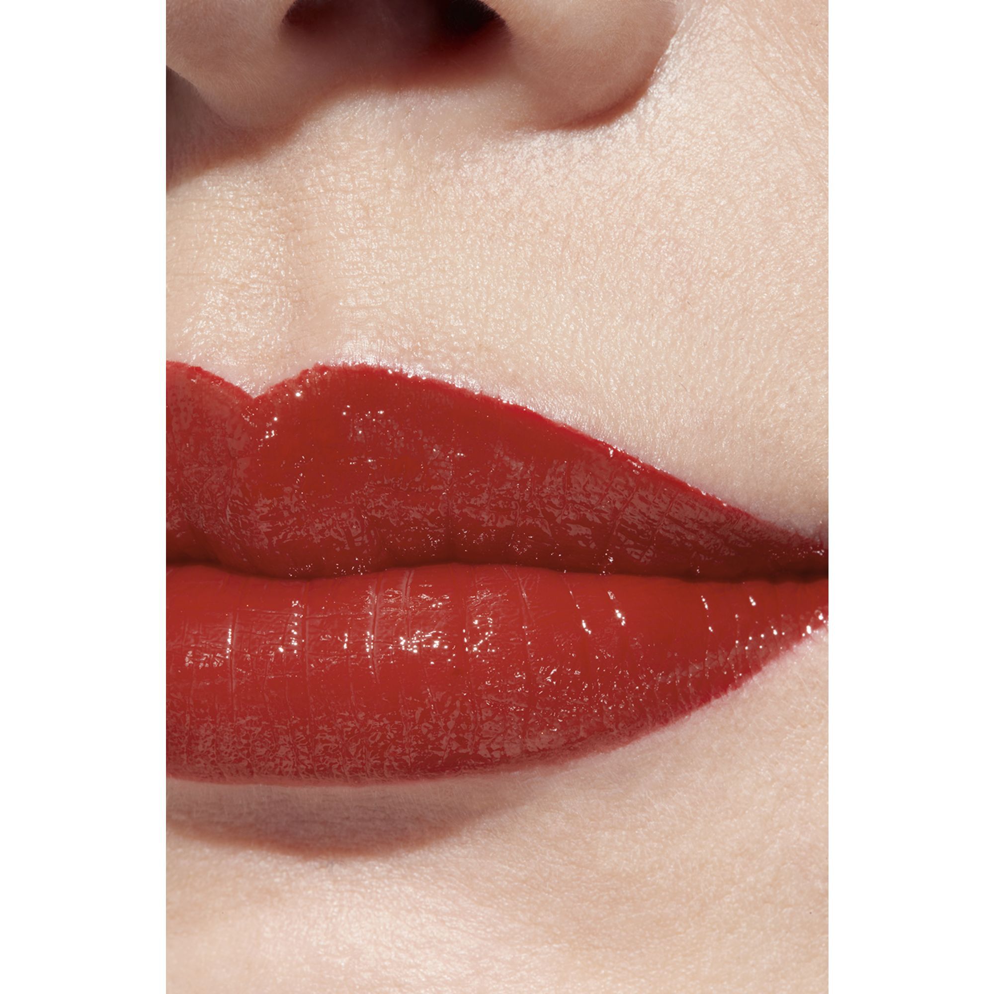 LONGWEAR SATIN L&AElig;BESTIFT  FUGTGIVENDE OG UDGLATTENDE L&AElig;BEPLEJE