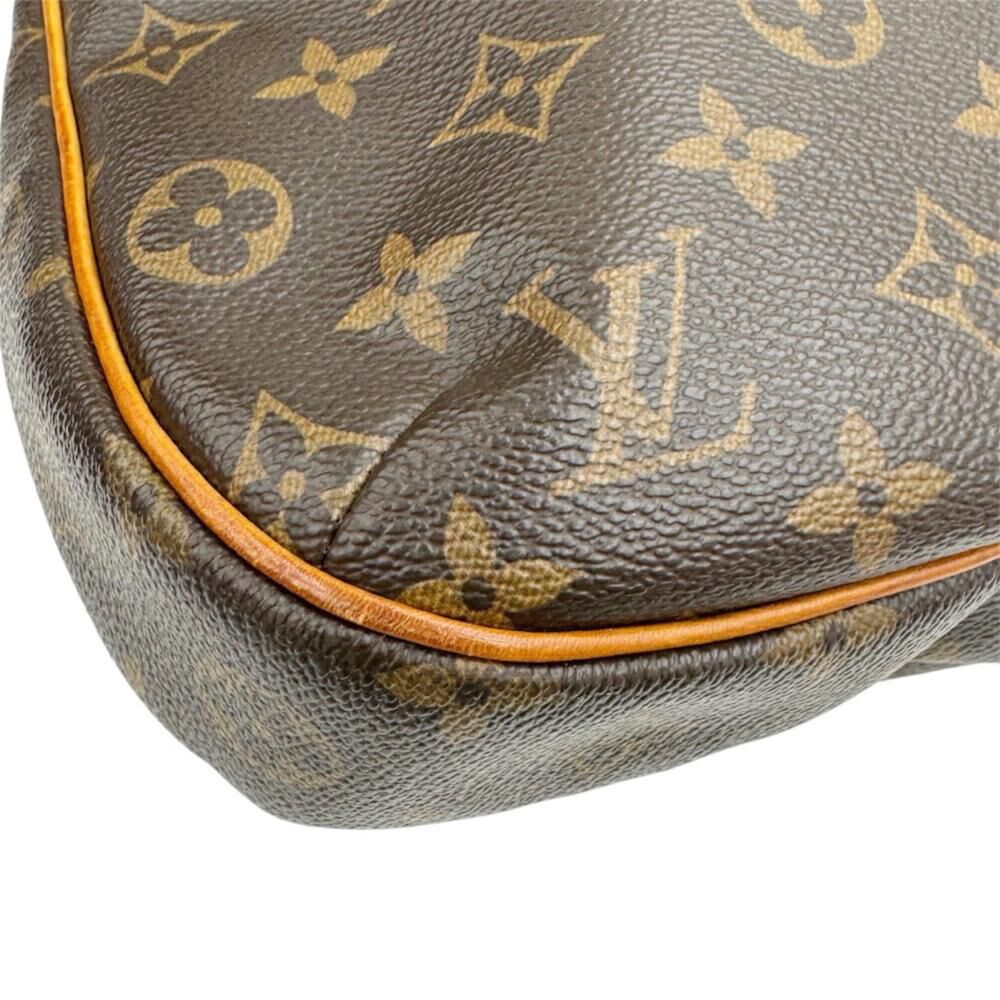 Louis Vuitton Shoulder Bags