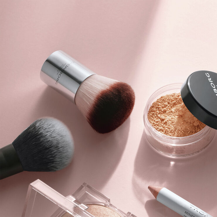 Deluxe Kabuki Brush