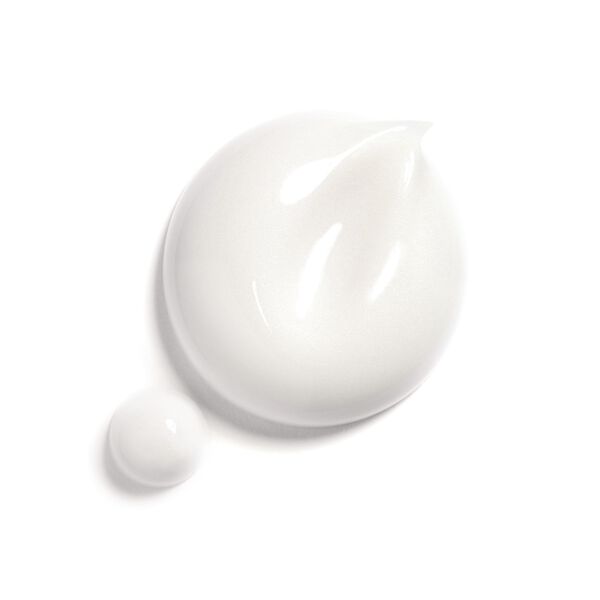Illuminating Hydrating Fluid