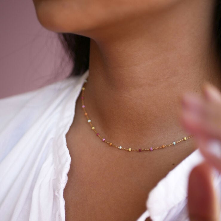 Necklace, Lola