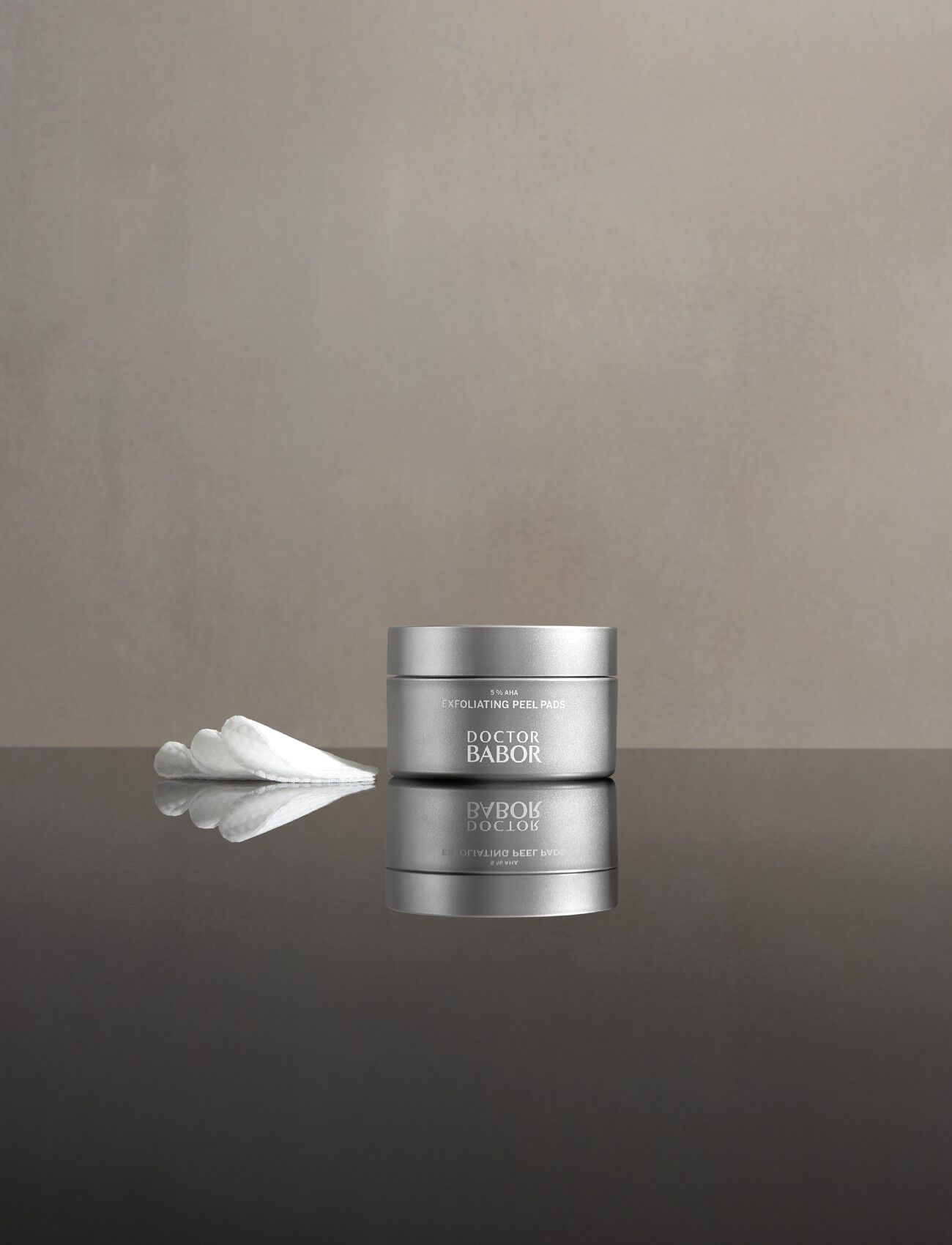 EXFOLIATING PEEL PADS