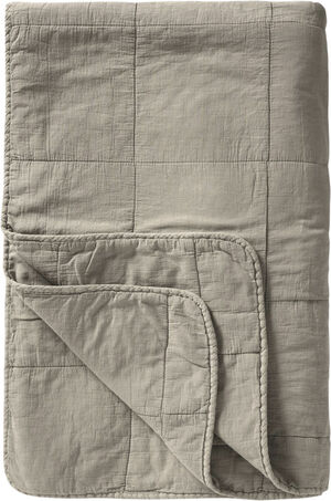 Vintage quilt linen