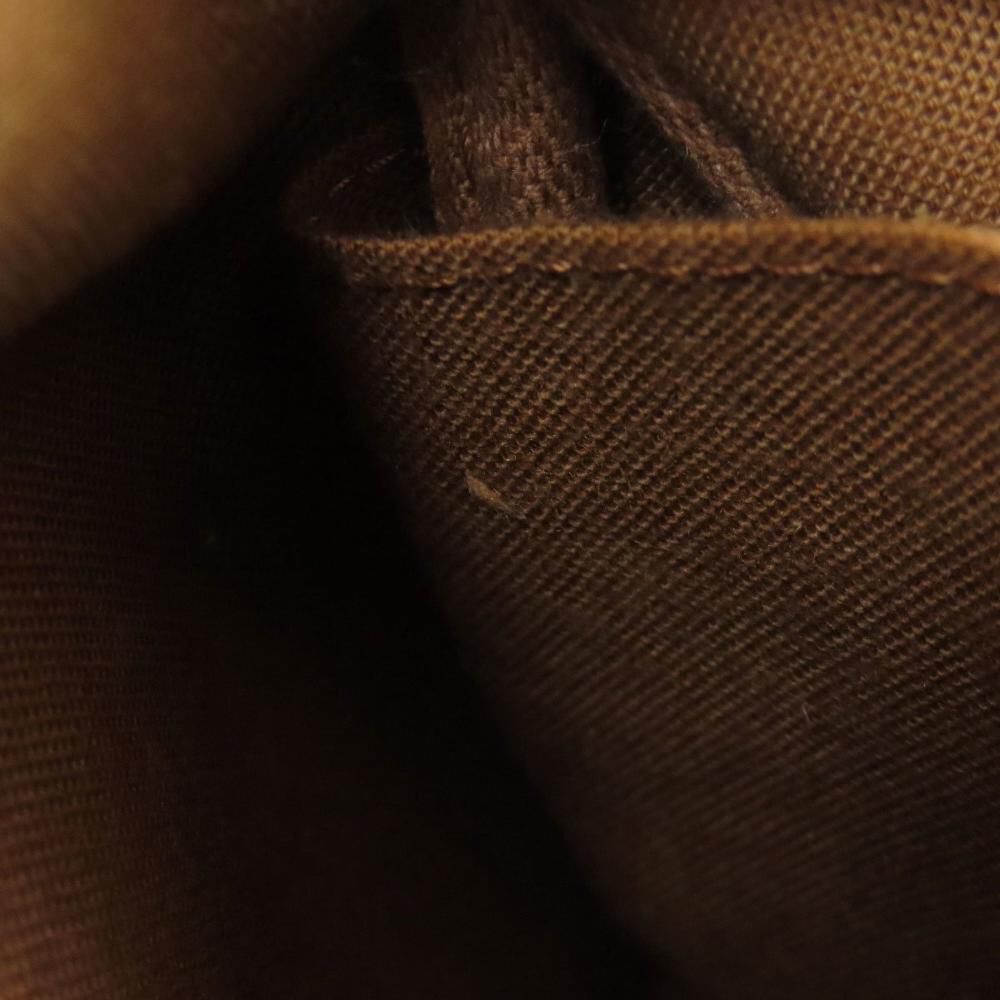 Louis Vuitton Saumur