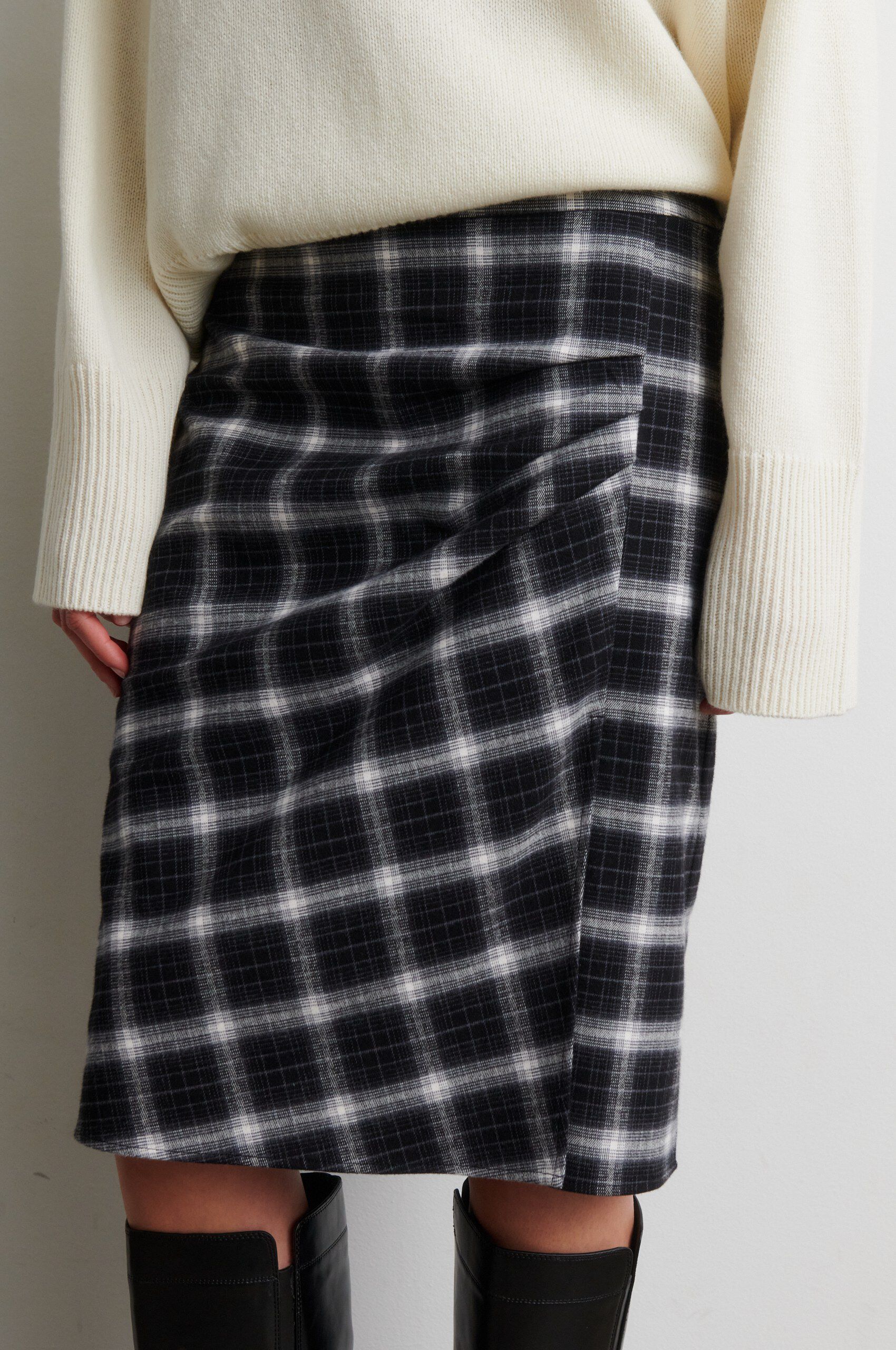 Genola Skirt