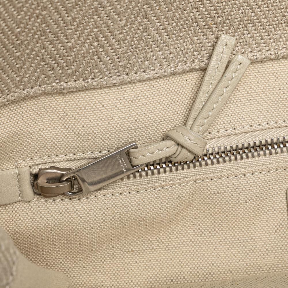 Yves Saint Laurent Tote