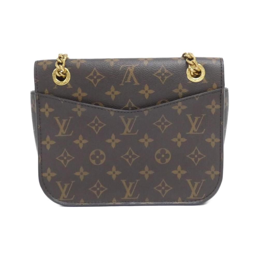 Louis Vuitton Shoulder Bags