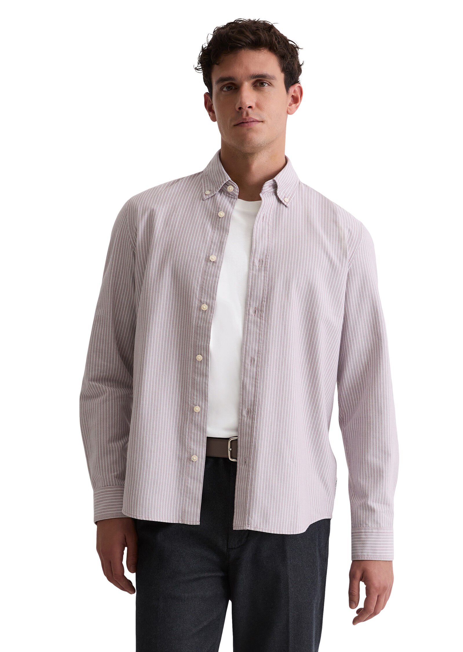 Button down collar, long sleeves, r