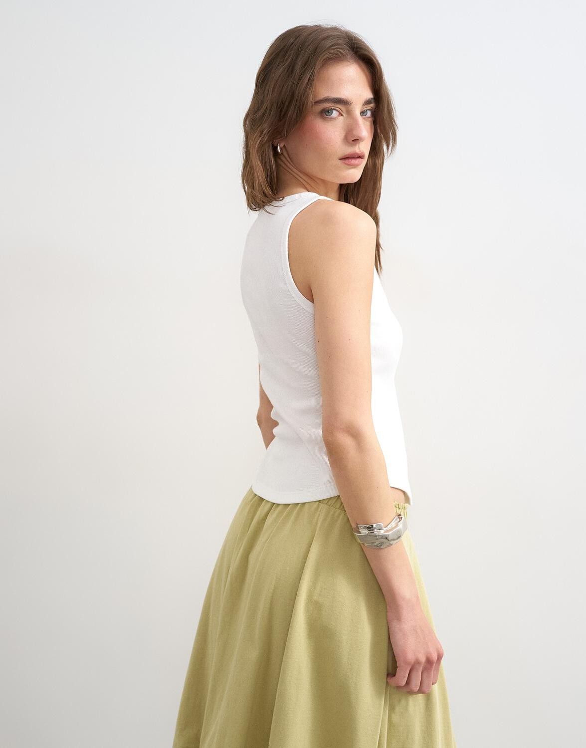 TSBRITT SL RIB SCOOP CURVE HEM VEST