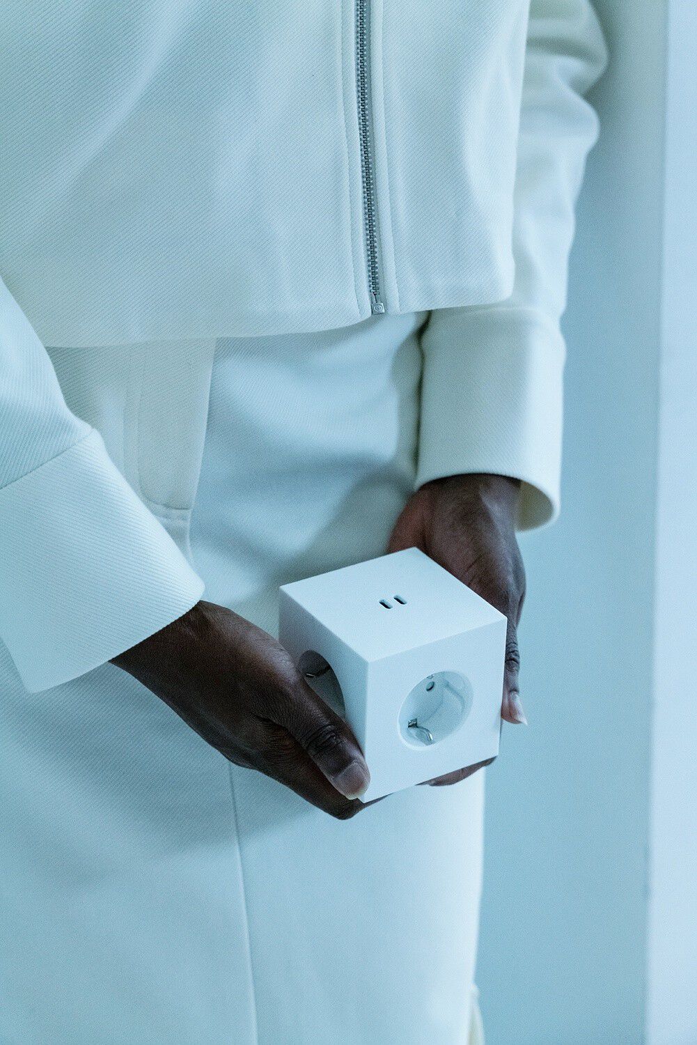 Square 2 - USB-C F - EU - Opal White