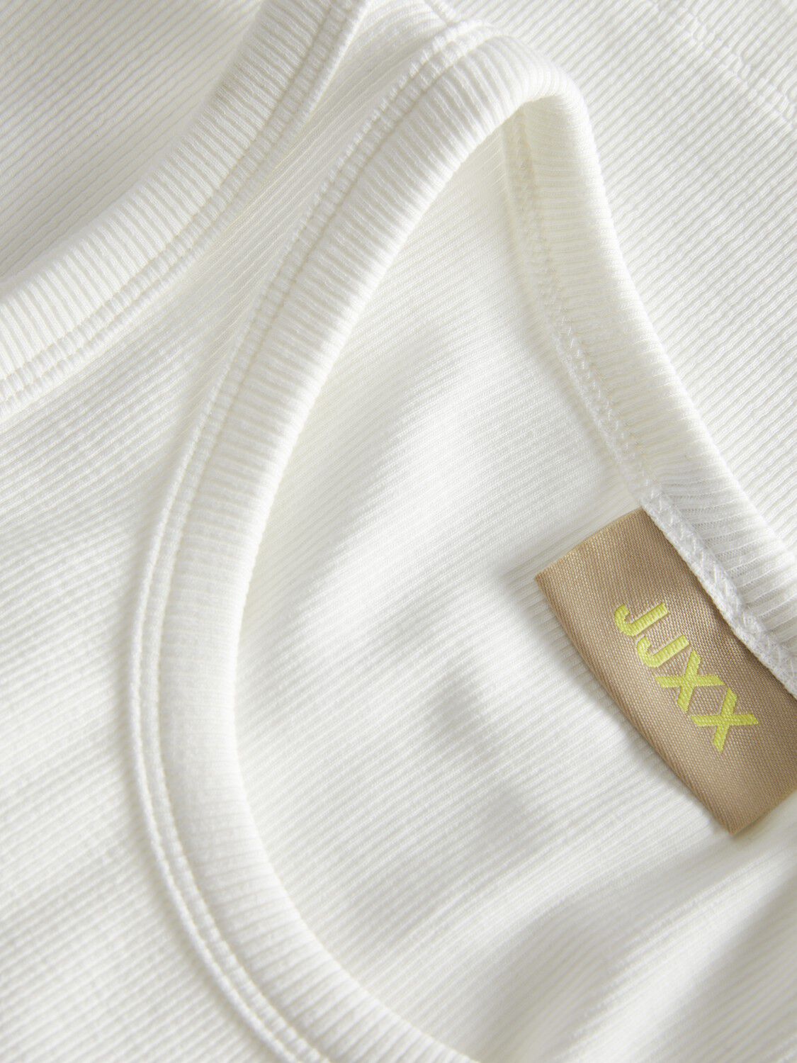 JXFALLON STR SL EMB RIB TOP JRS