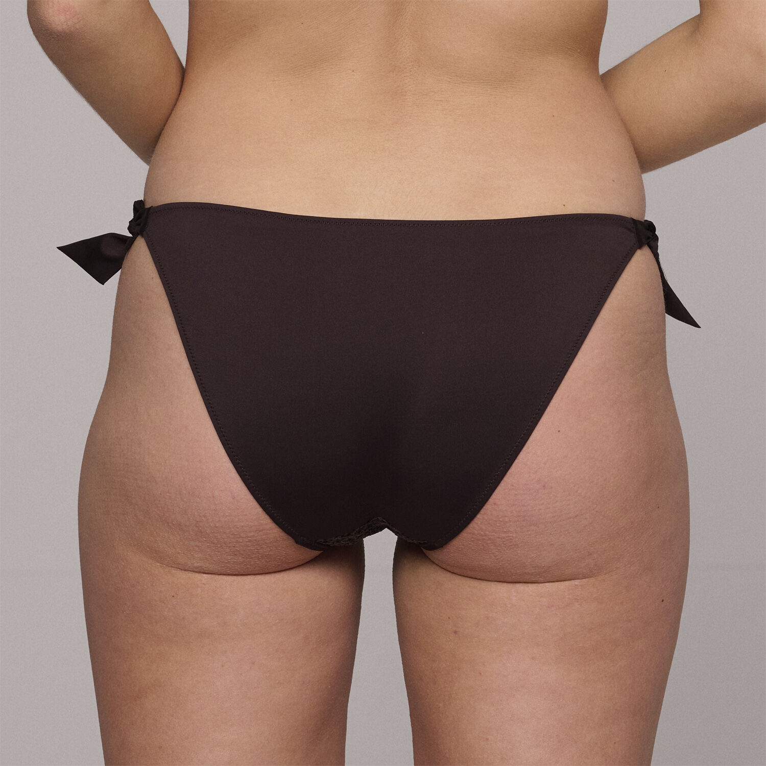 Tomar bikini trusse med bindeb&aring;nd