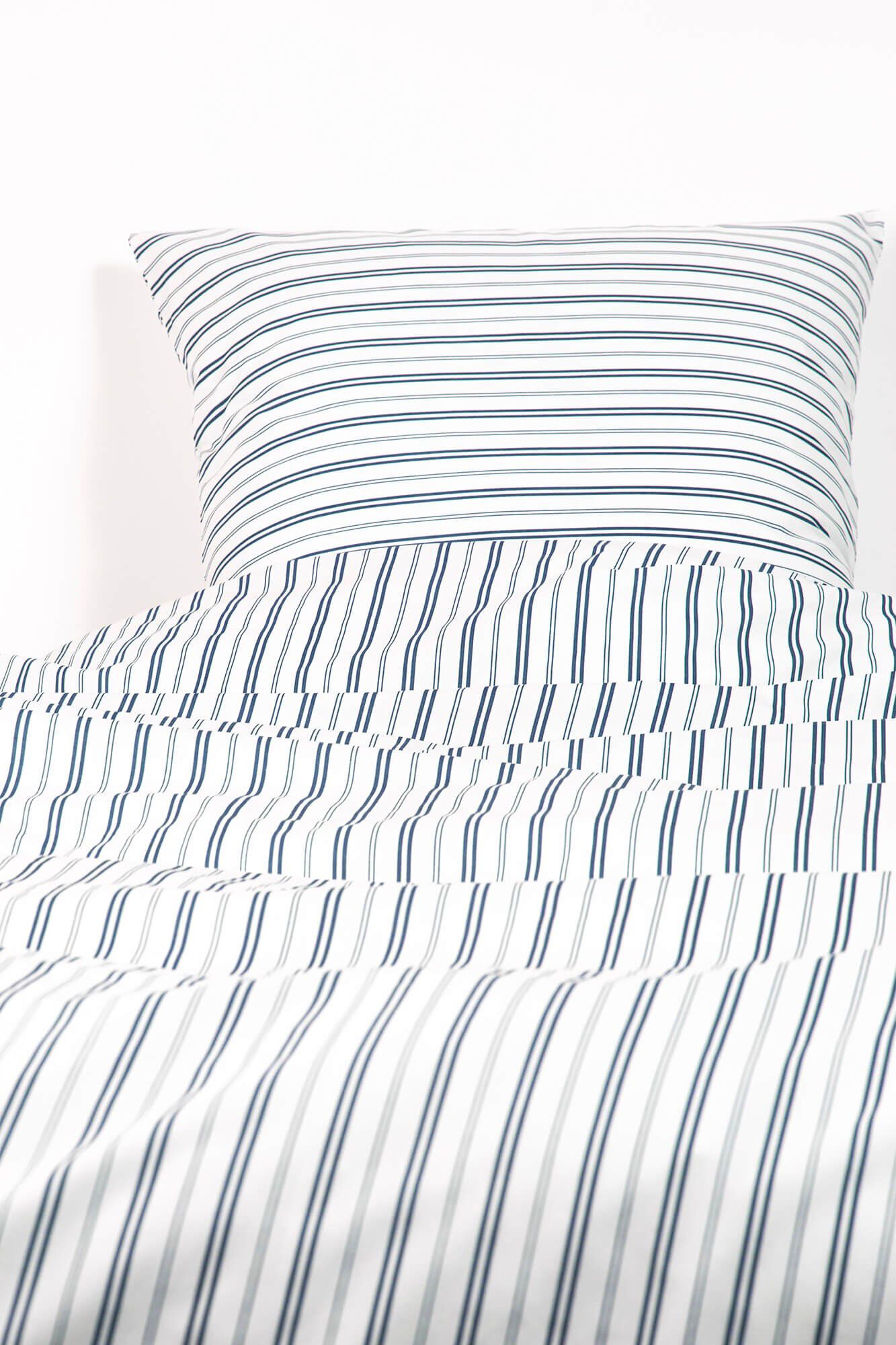 Percale stripe 140x200cm 180TC olympia blue