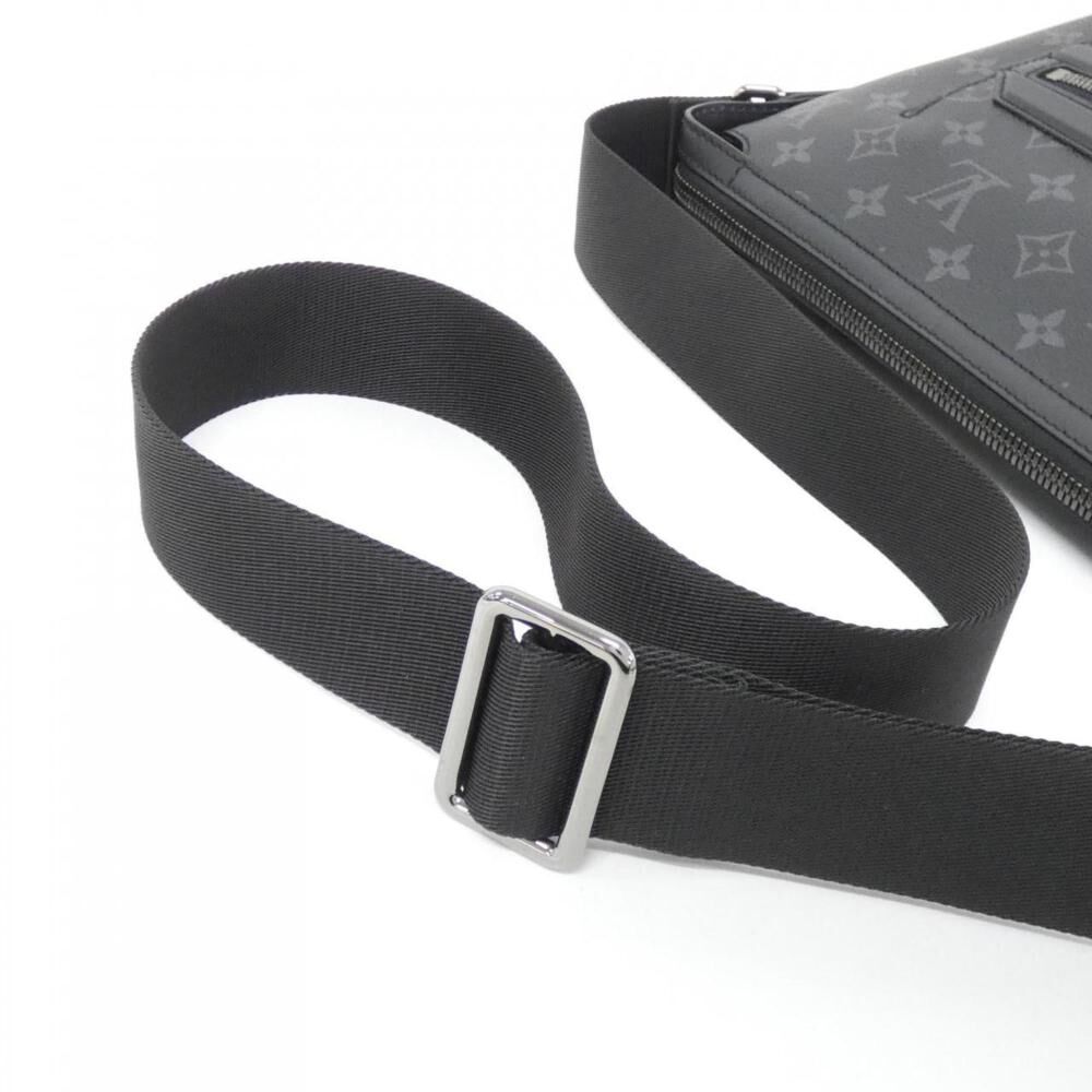 Louis Vuitton Shoulder Bags