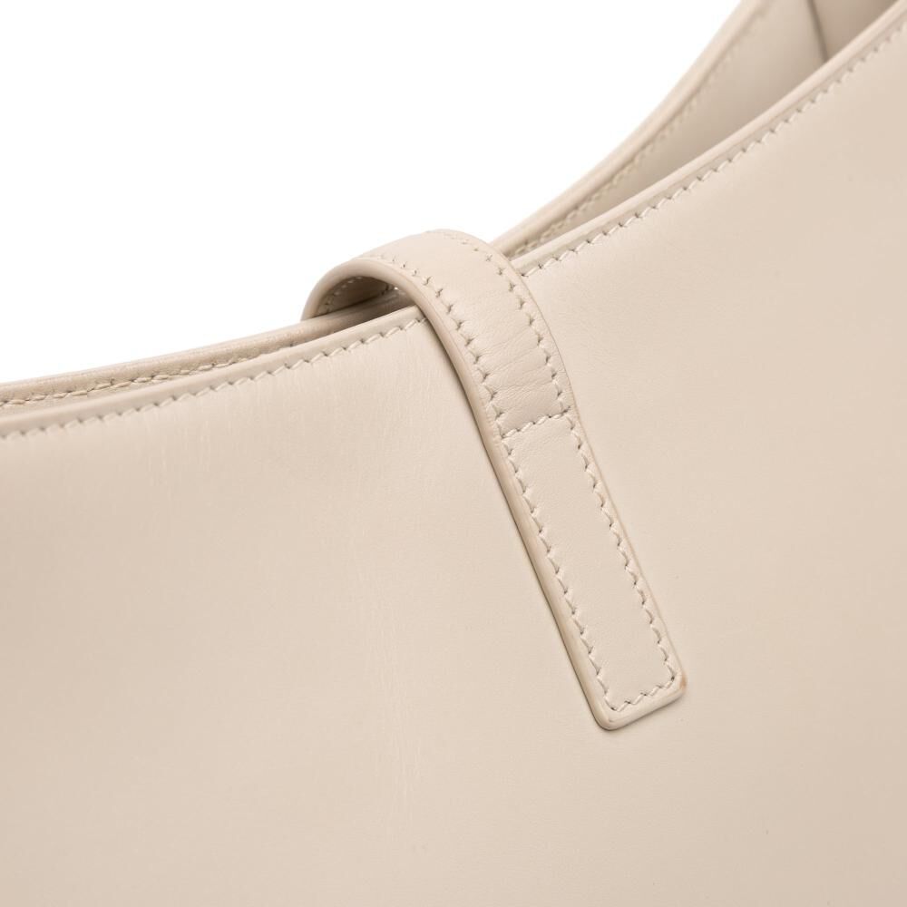 Yves Saint Laurent Shoulder Bag