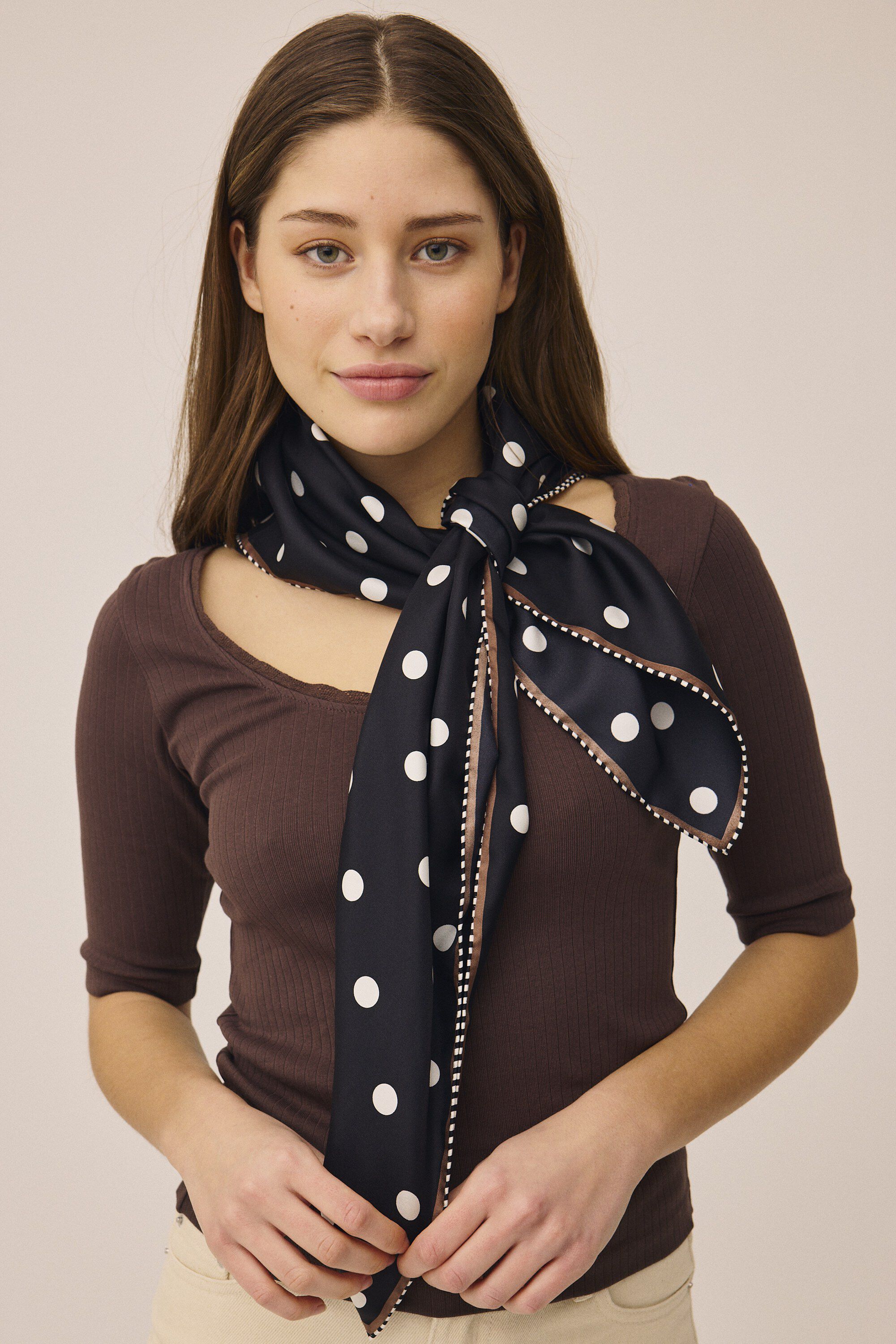 Ira Silk Scarf 83x83 cm