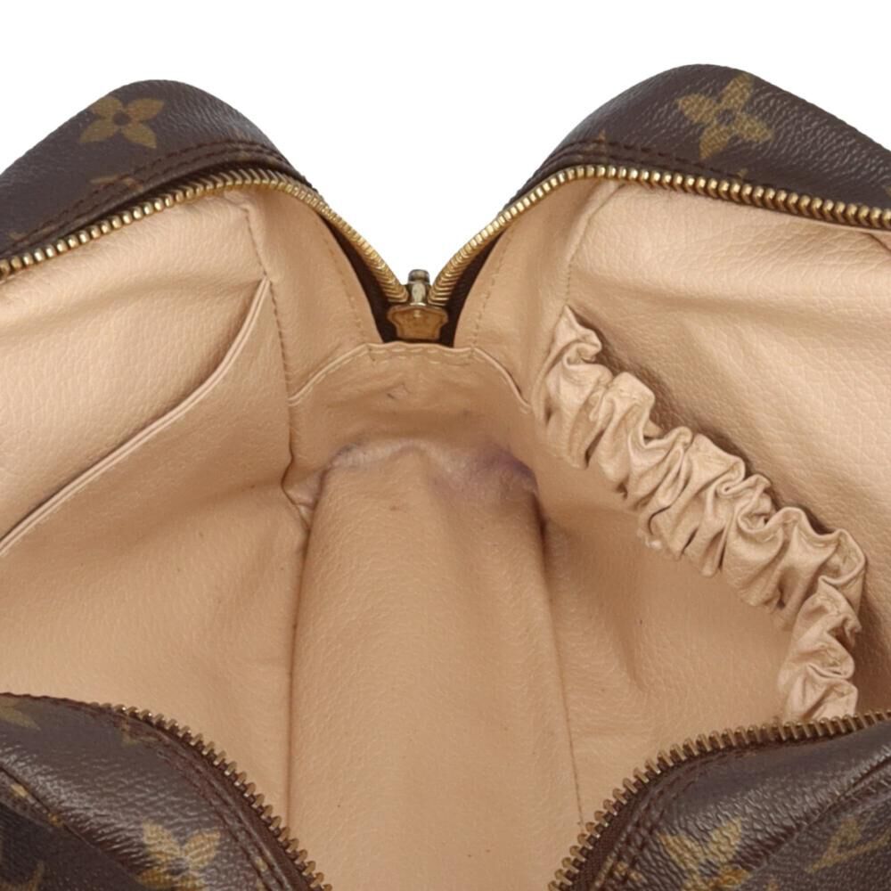 Louis Vuitton Trousse Toilette