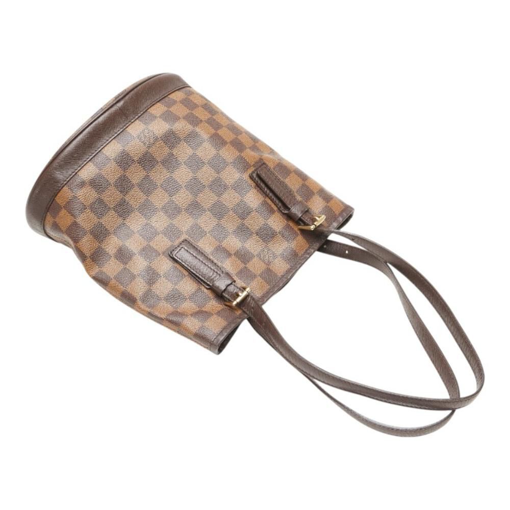 Louis Vuitton Marais