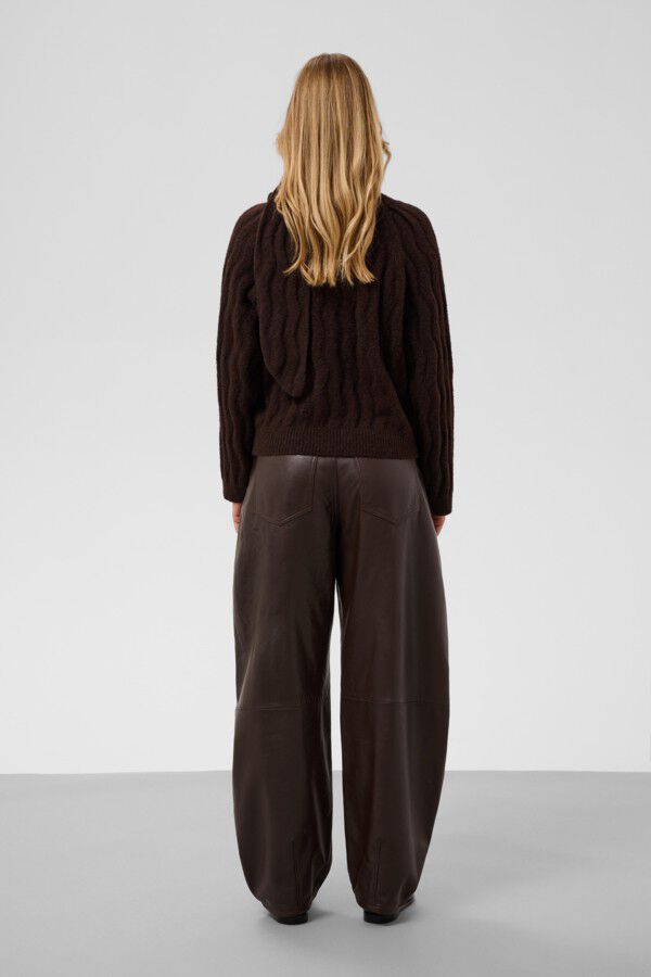 SLIdalia Pullover