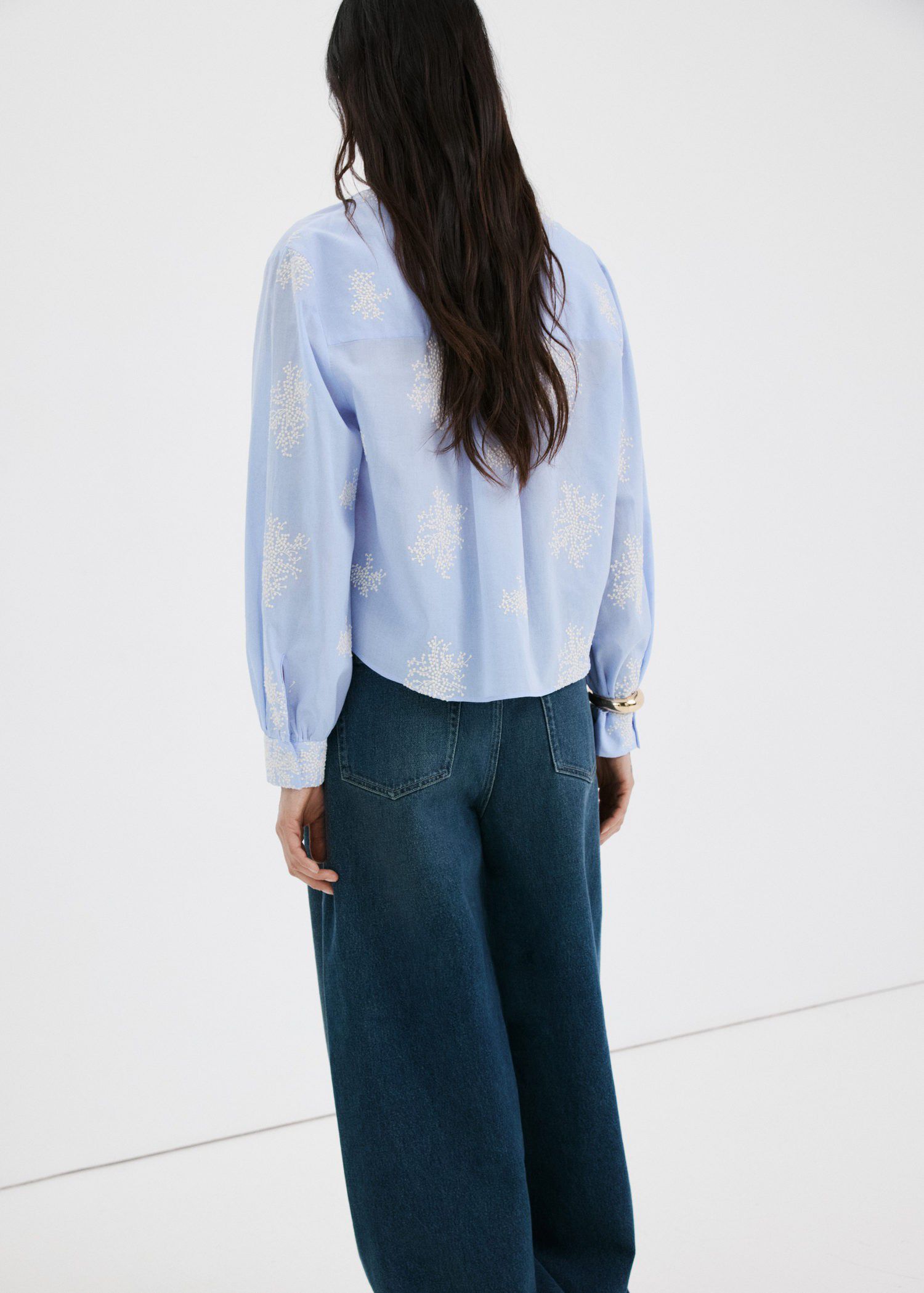 Floral embroidered shirt