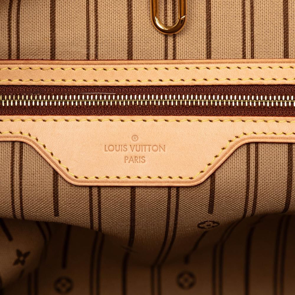 Louis Vuitton Delightful