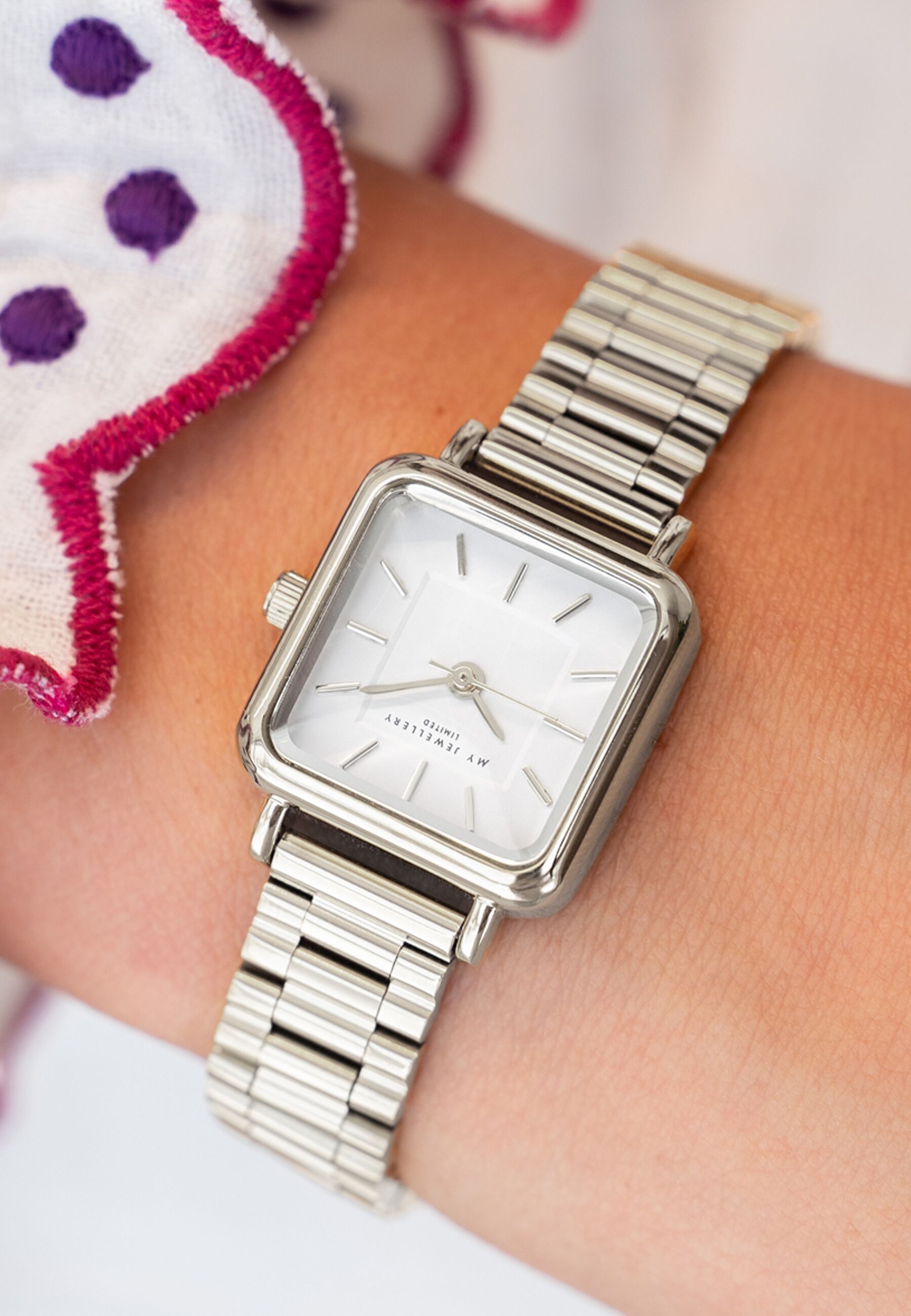 Watch square vintage