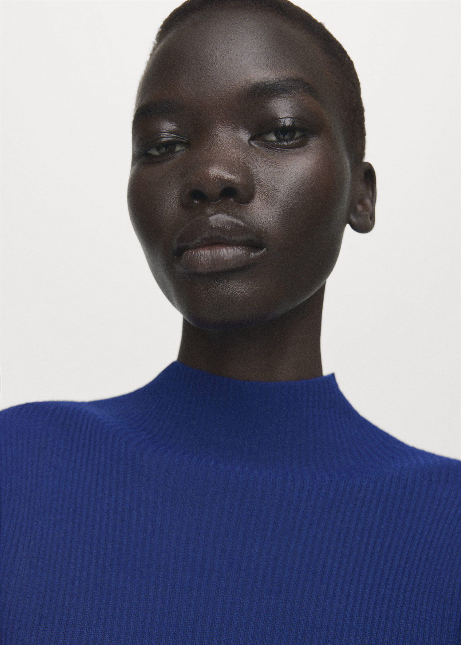 Sweater with asymmetrical turtlenec