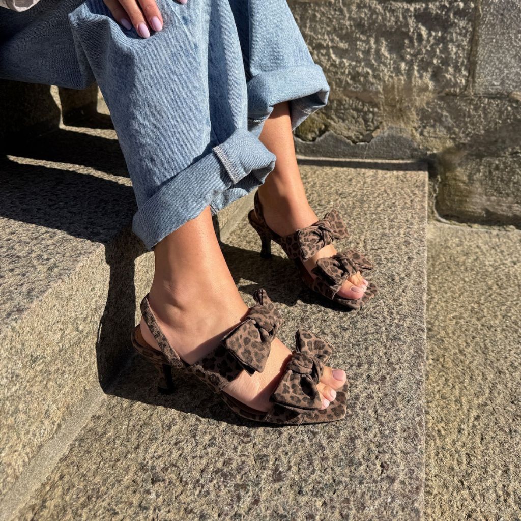BUTTERFLY HEEL LEP.