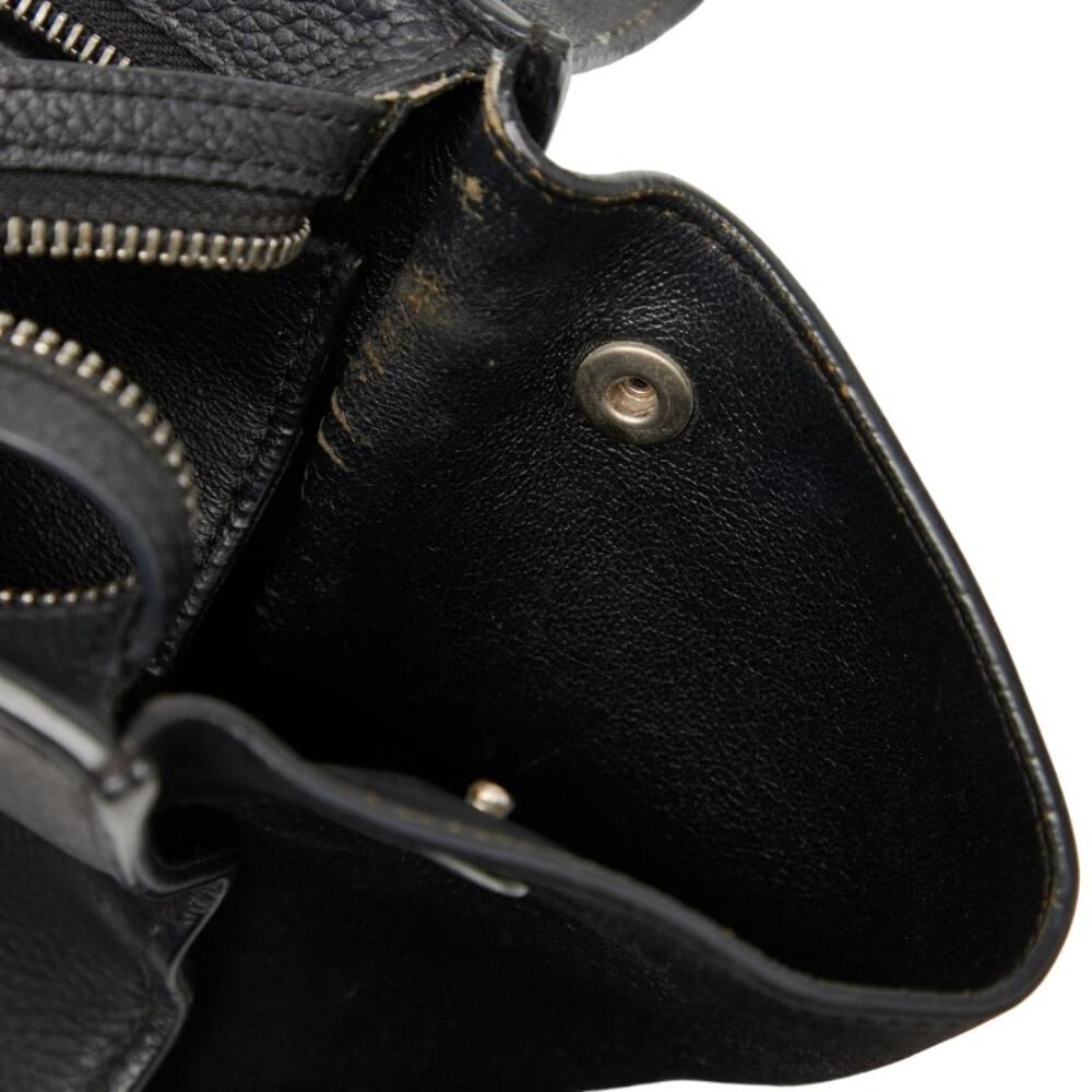 C&eacute;line Trapeze