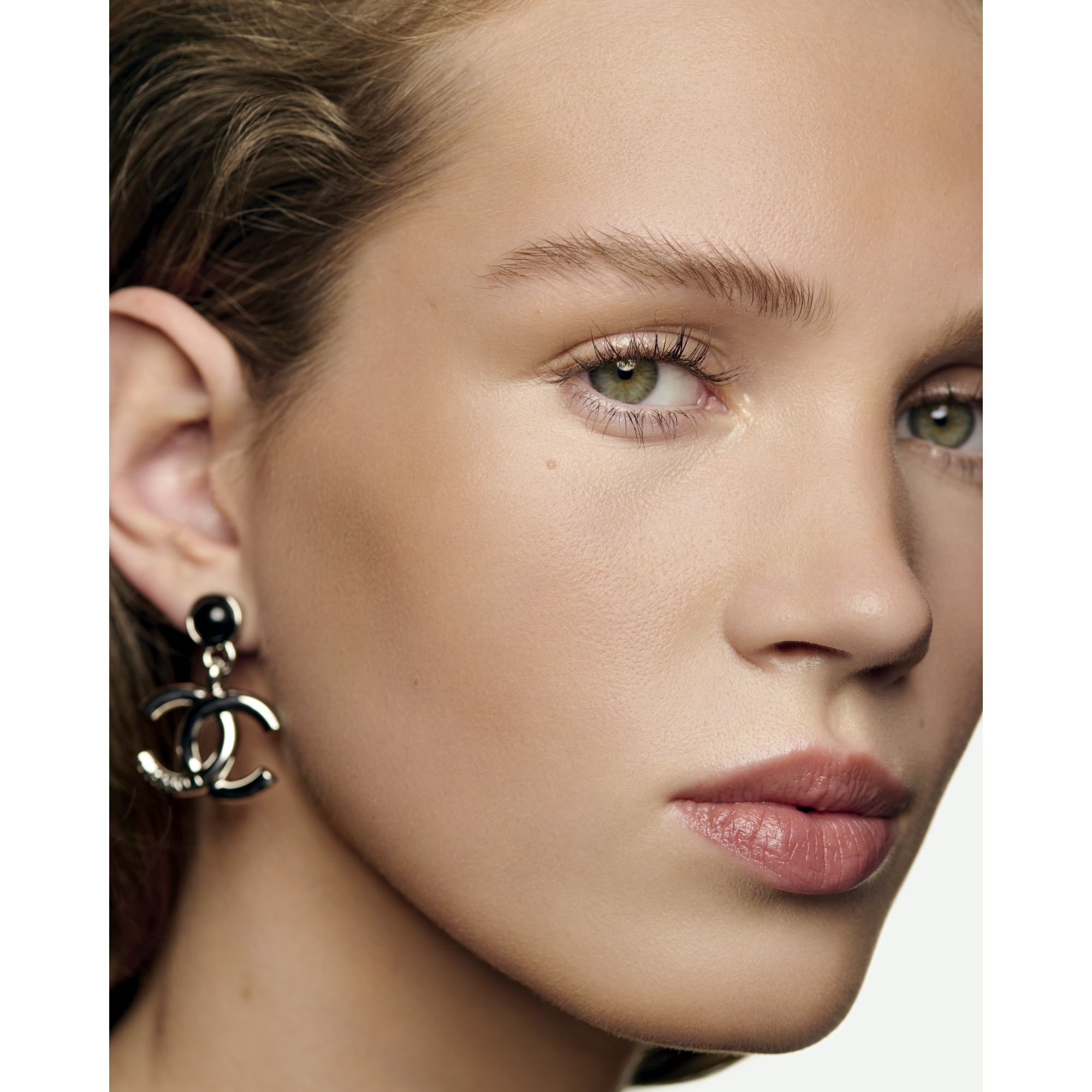 CREME-GEL BRONZER FOR EN SUND SOLKYSSET GL&Oslash;D.