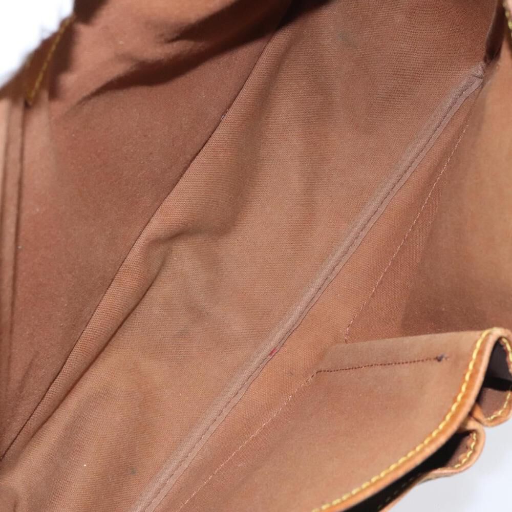 Louis Vuitton Shoulder Bags