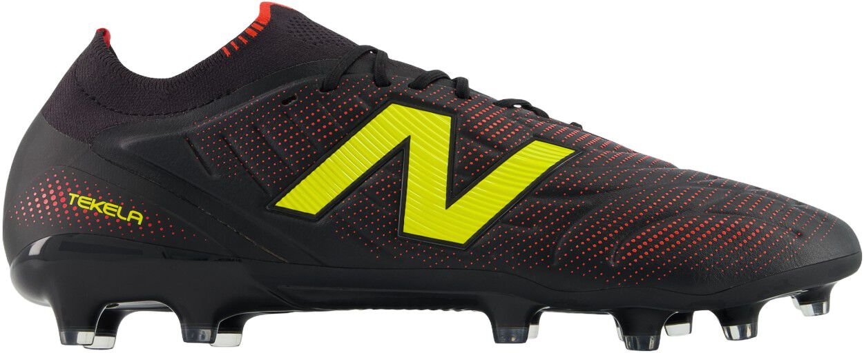 Tekela V5 Elite MG Fodboldst&oslash;vler