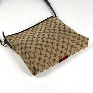 Gucci Shoulder Bag
