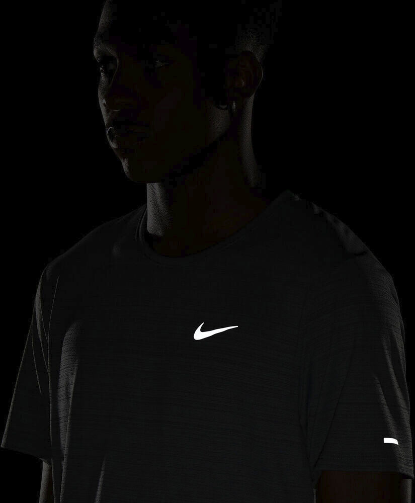 Dri-FIT Miler l&oslash;be T-shirt