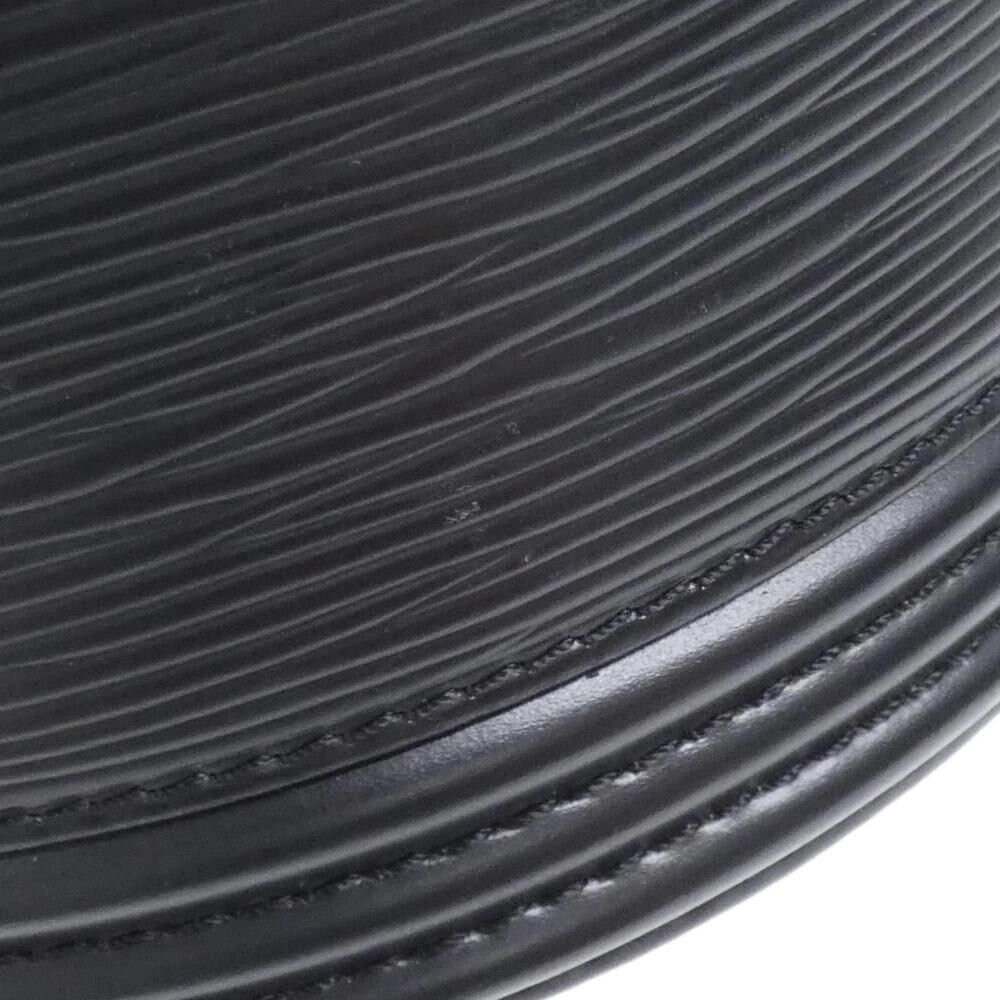 Louis Vuitton Cannes