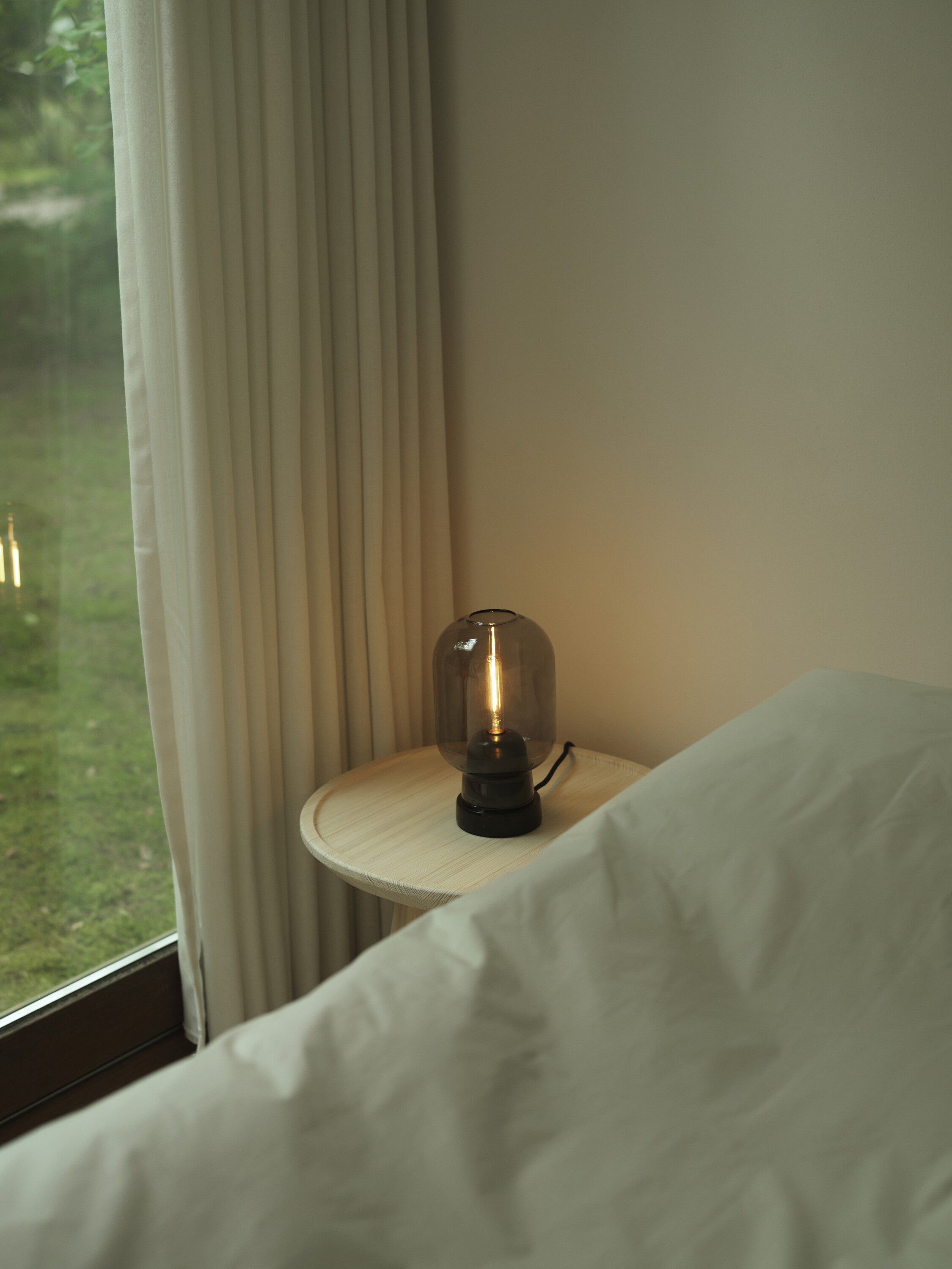Amp bordlampe smoke/sort
