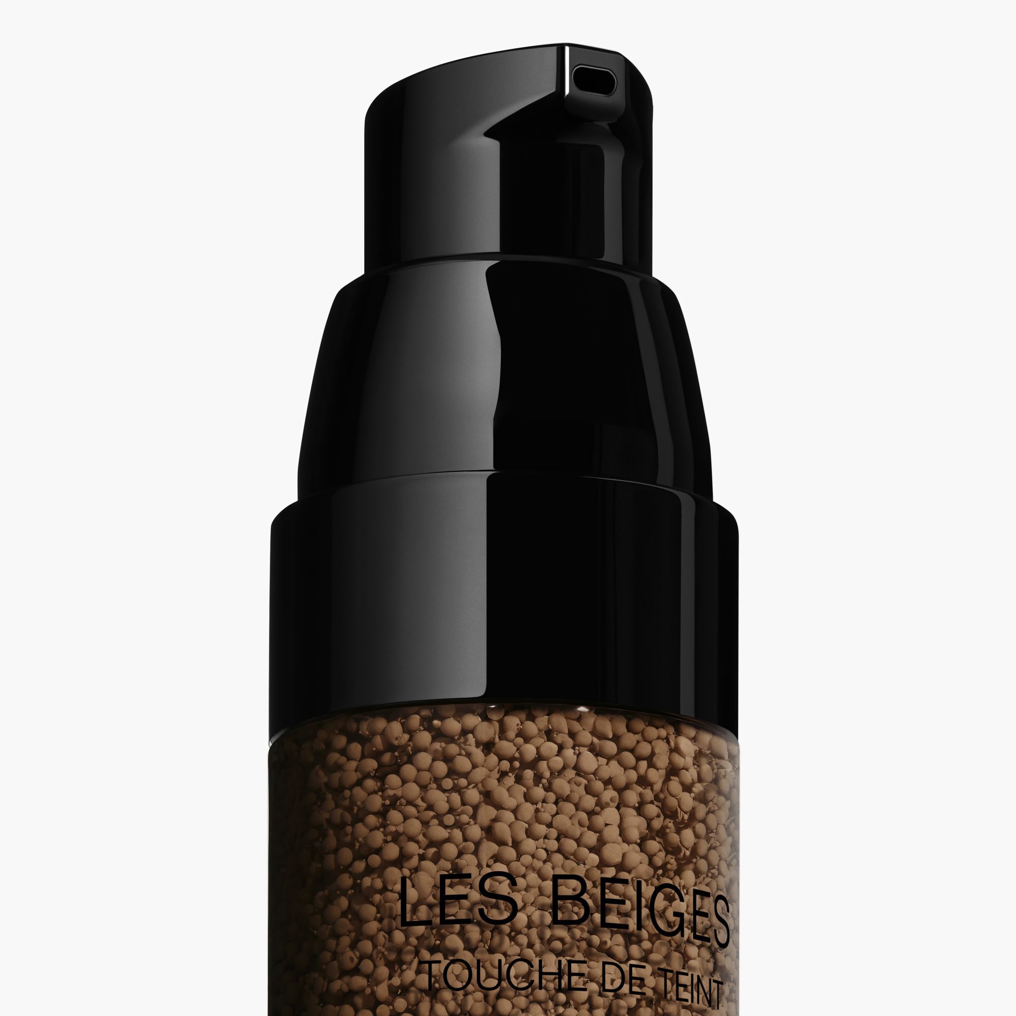 ENSARTET UDSTR&Aring;LING FUGT.