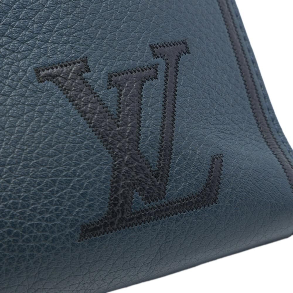 Louis Vuitton Clutch