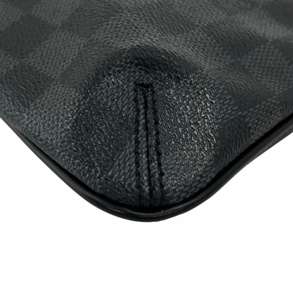 Louis Vuitton Shoulder Bags
