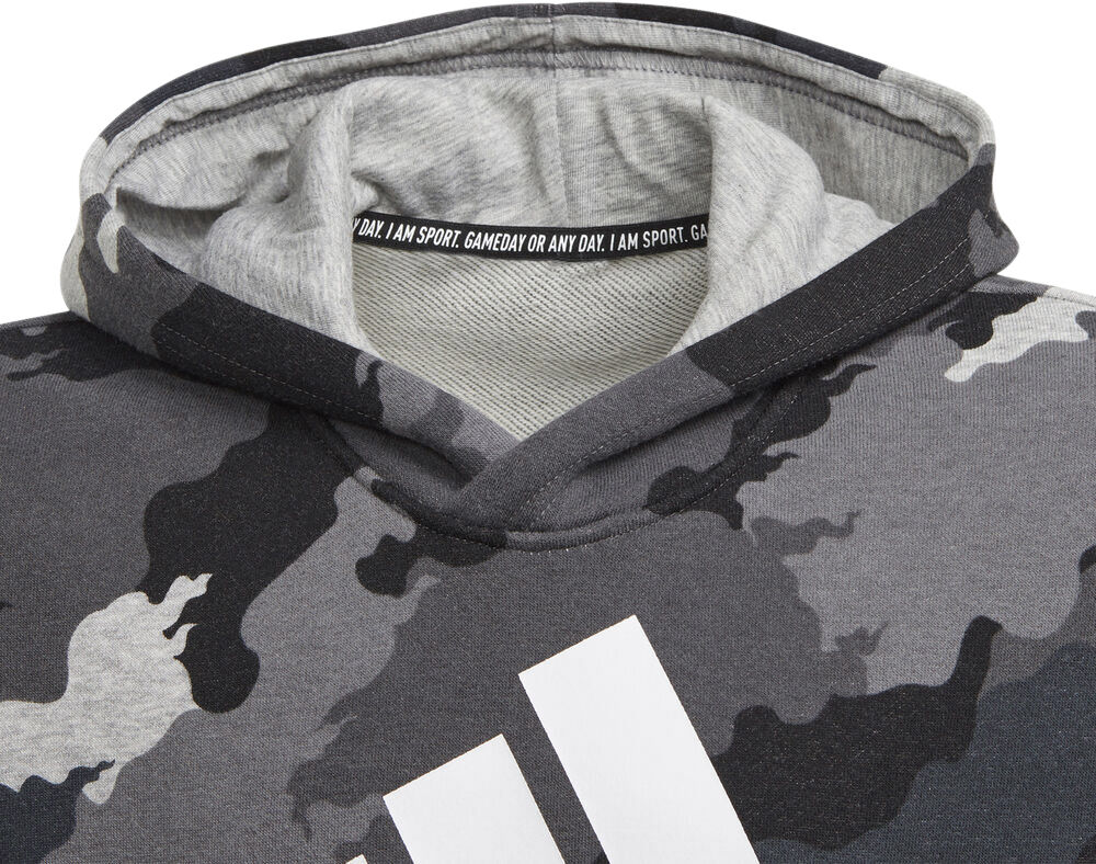 Must Haves Badge of Sport pullover