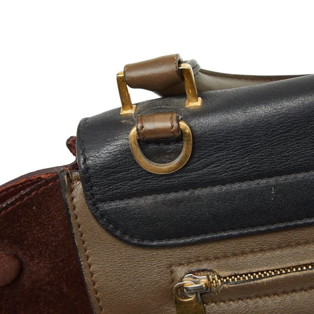 C&eacute;line Trapeze