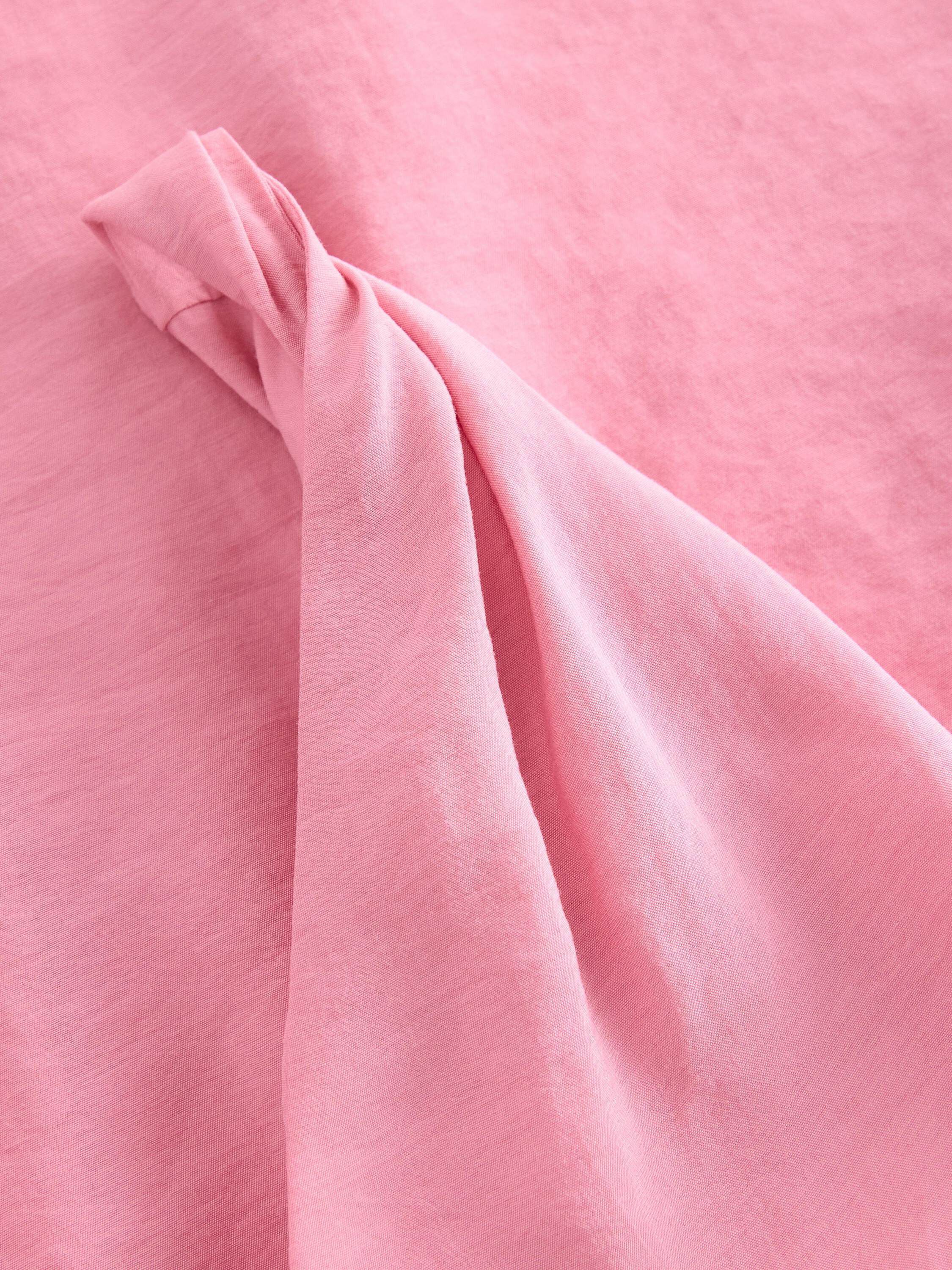 Sleeveless midi dress