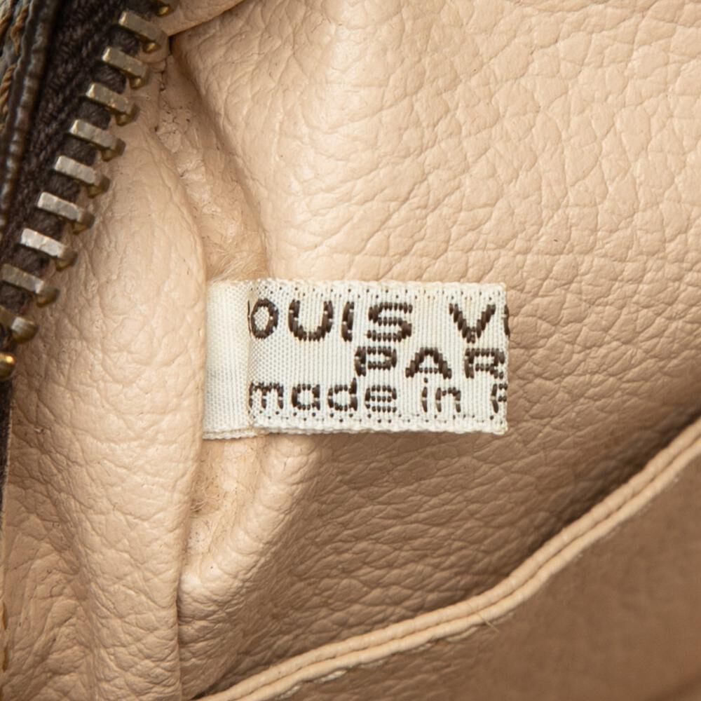 Louis Vuitton Trousse Toilette