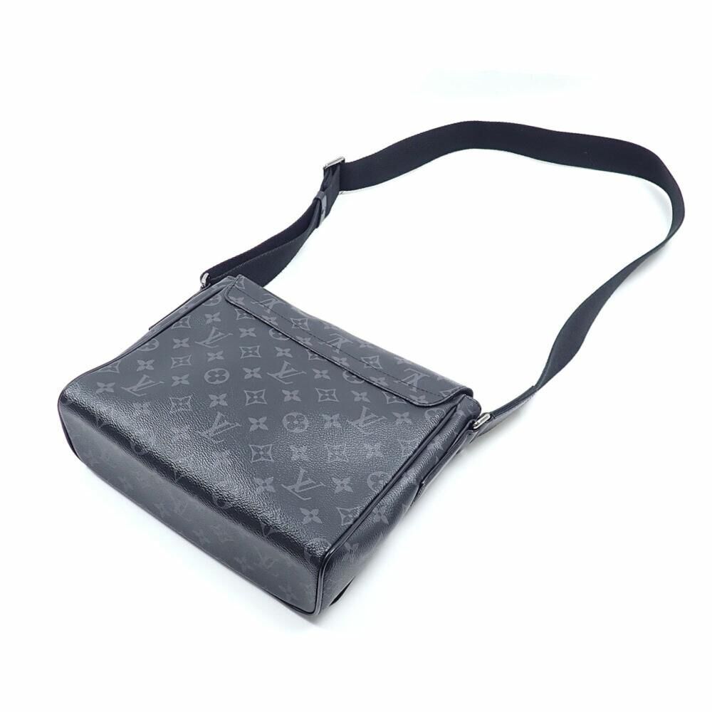 Louis Vuitton District