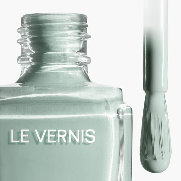 Nail Colour