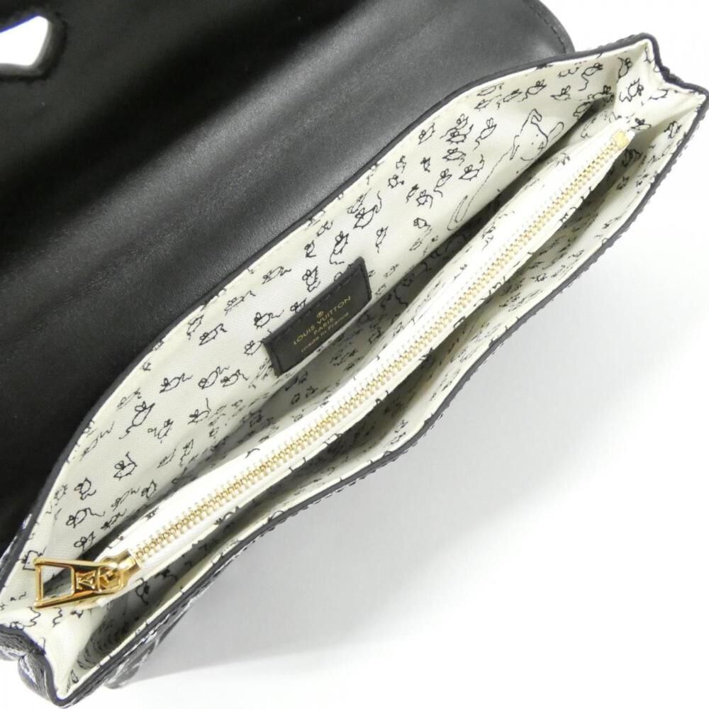 Louis Vuitton Shoulder Bags