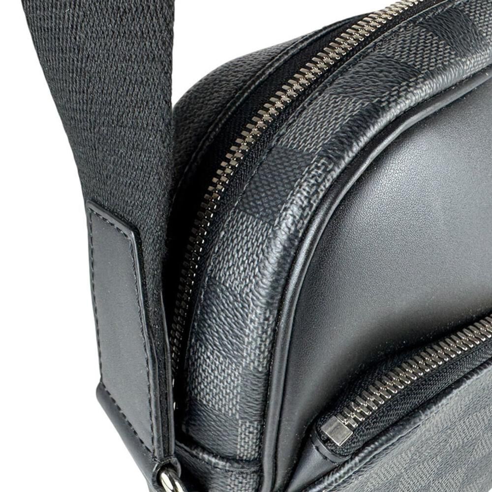 Louis Vuitton Shoulder Bags